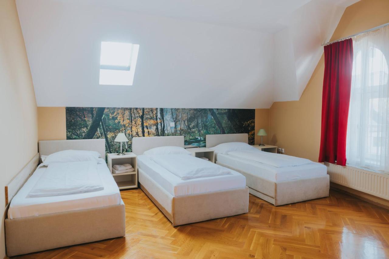 Motel Vila Bakarni Brcko Bagian luar foto