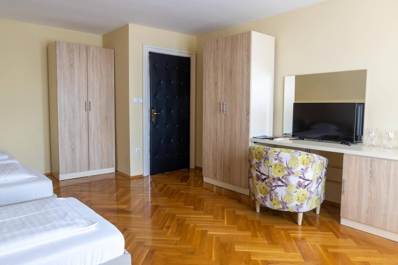 Motel Vila Bakarni Brcko Bagian luar foto