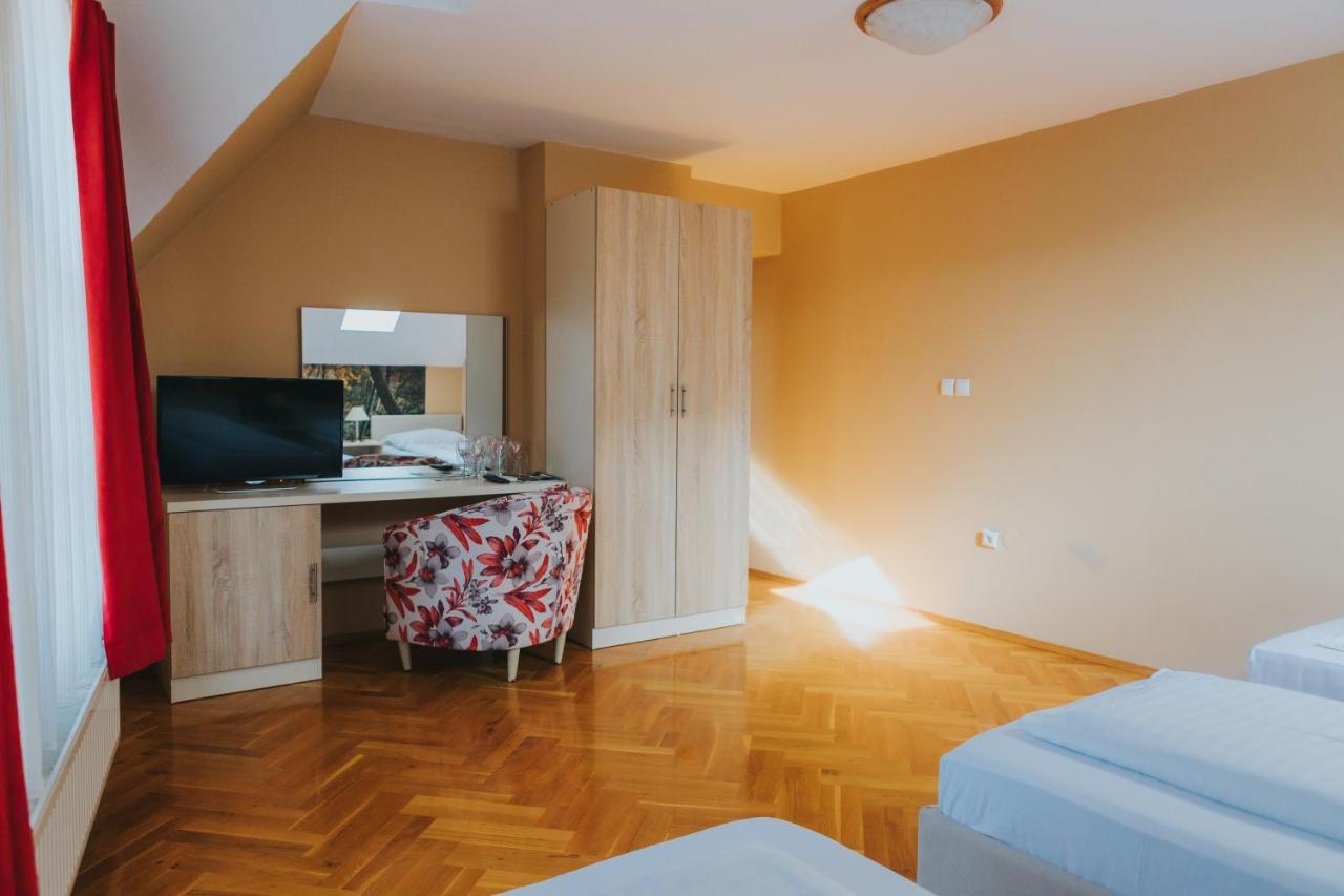 Motel Vila Bakarni Brcko Bagian luar foto