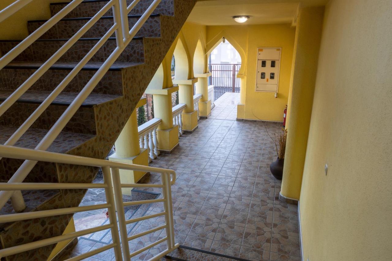 Motel Vila Bakarni Brcko Bagian luar foto
