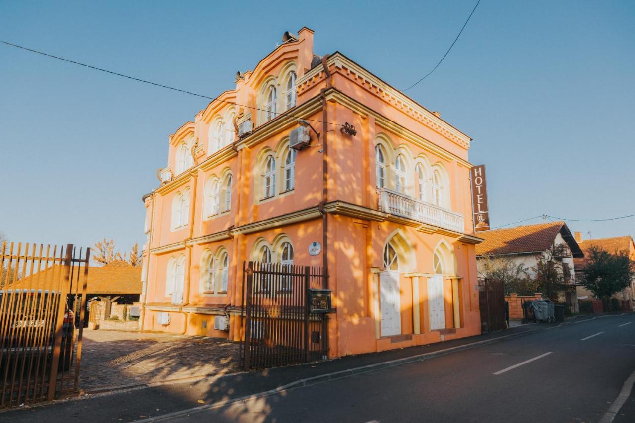 Motel Vila Bakarni Brcko Bagian luar foto